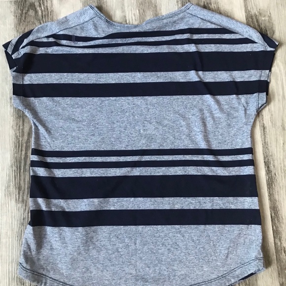 LOLE tshirt size small - Picture 2 of 4